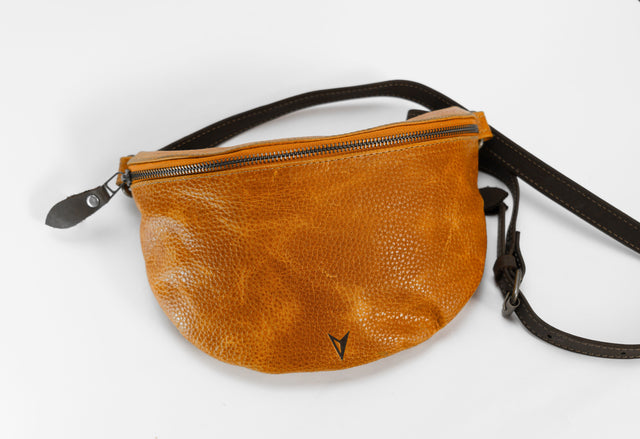 Nomad fanny pack