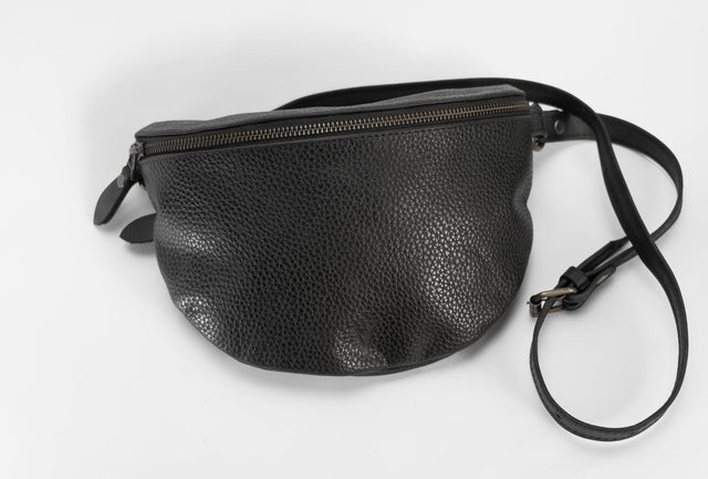 Nomad fanny pack